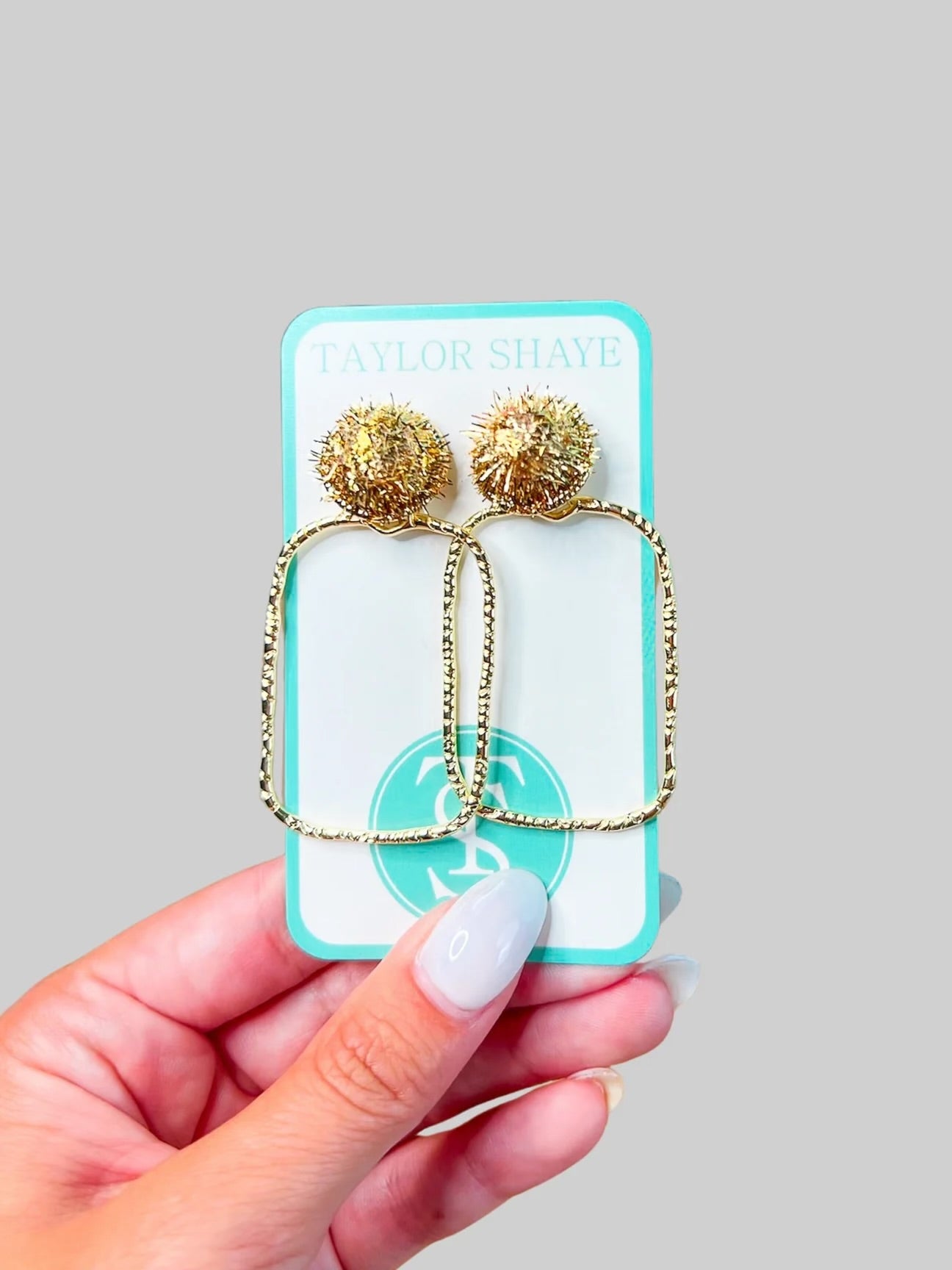 Darla Hoops