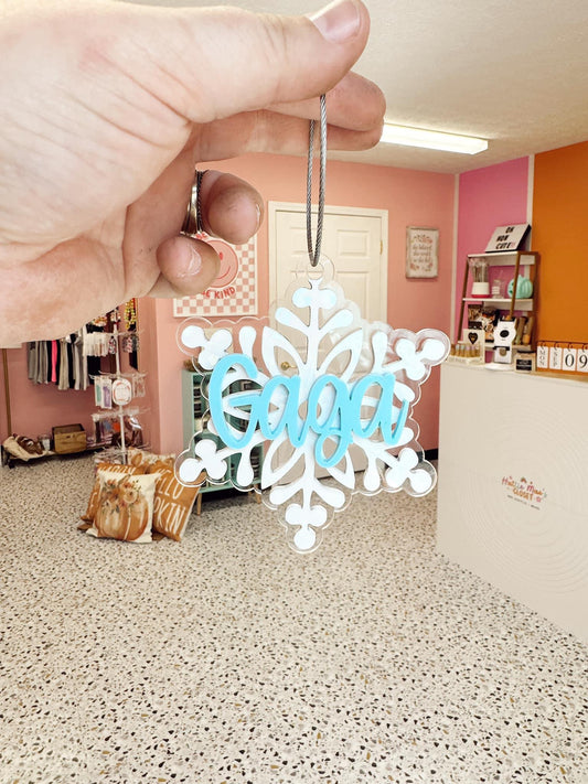 Snowflake Ornament / Bag Tags (MOQ 4)