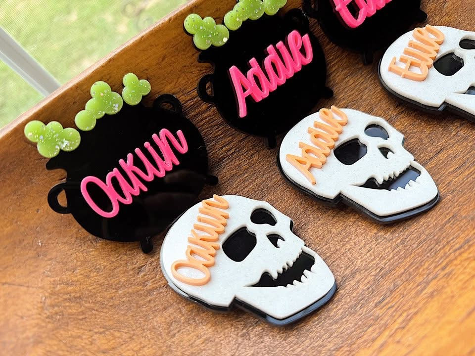 Cauldron & Skelly Heads Alligator Clip